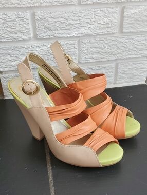 Seychelles Peach and Lime Peep-Toe Leather Slingback Heels Sandals Sz 8 Coquette
